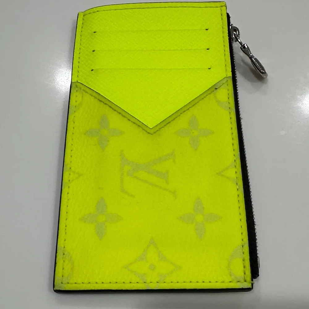 Louis Vuitton Fluorescent Yellow Card Wallet - Picture 3 of 6